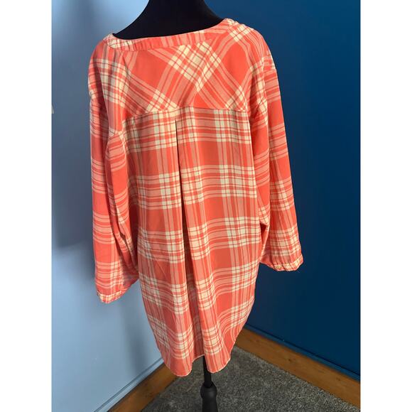 Serengeti Coral & Ivory Plaid Button-Front Blouse 2X - Picture 2 of 8